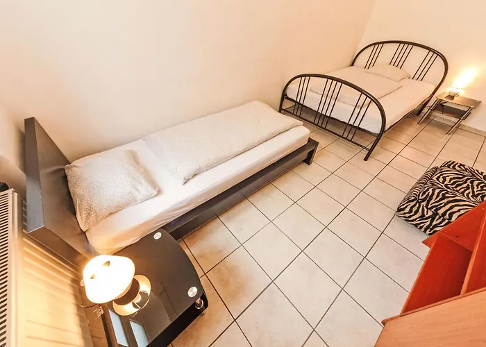 Διαμέρισμα Grosse In Fuenfhaus Mit Garten By Interhome